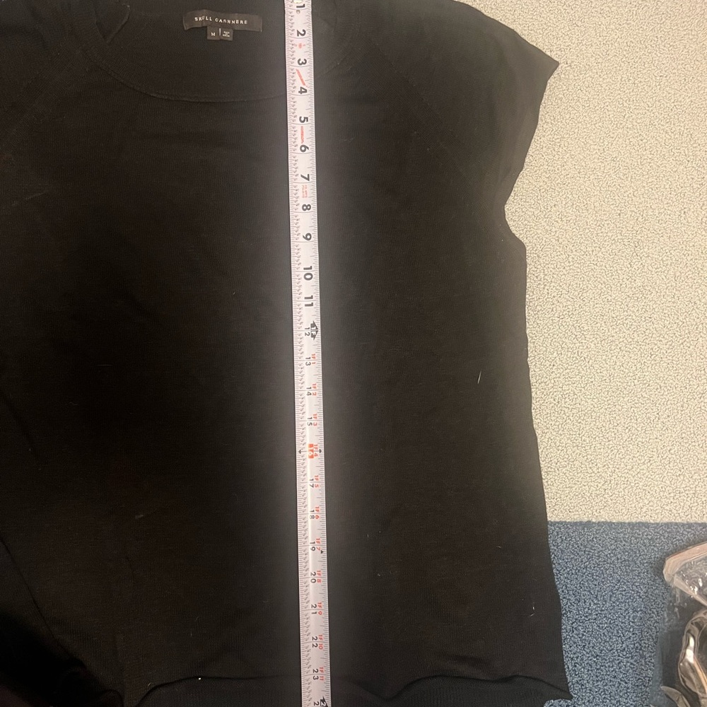 Skull cashmere short sleeve top with skull stones on back - Picture 6 of 6